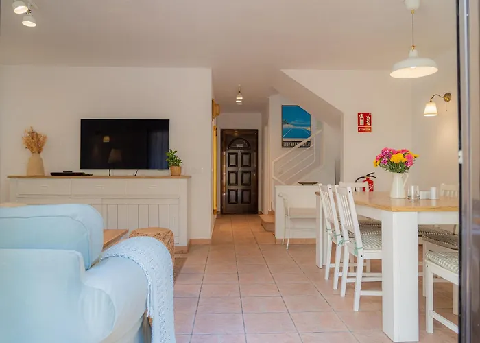 Cozy House אל מדאנו